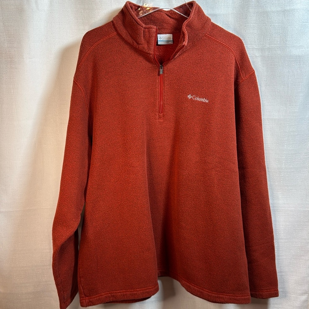 COLUMBIA Burnt Orange Sweatshirt